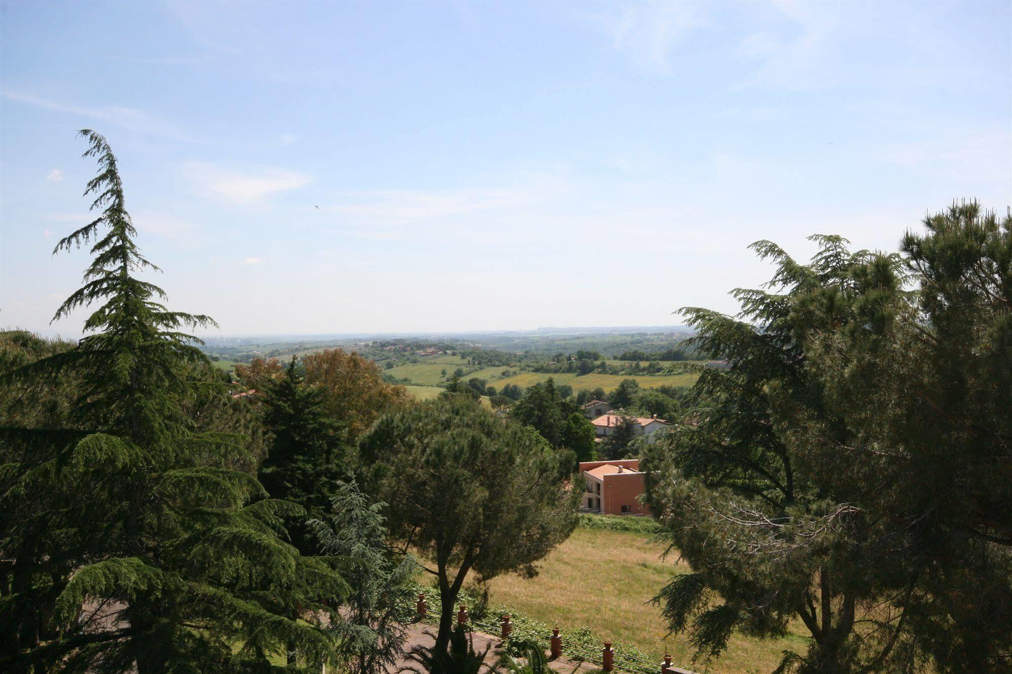 Parco Santa Rita Hotel Sacrofano Luaran gambar