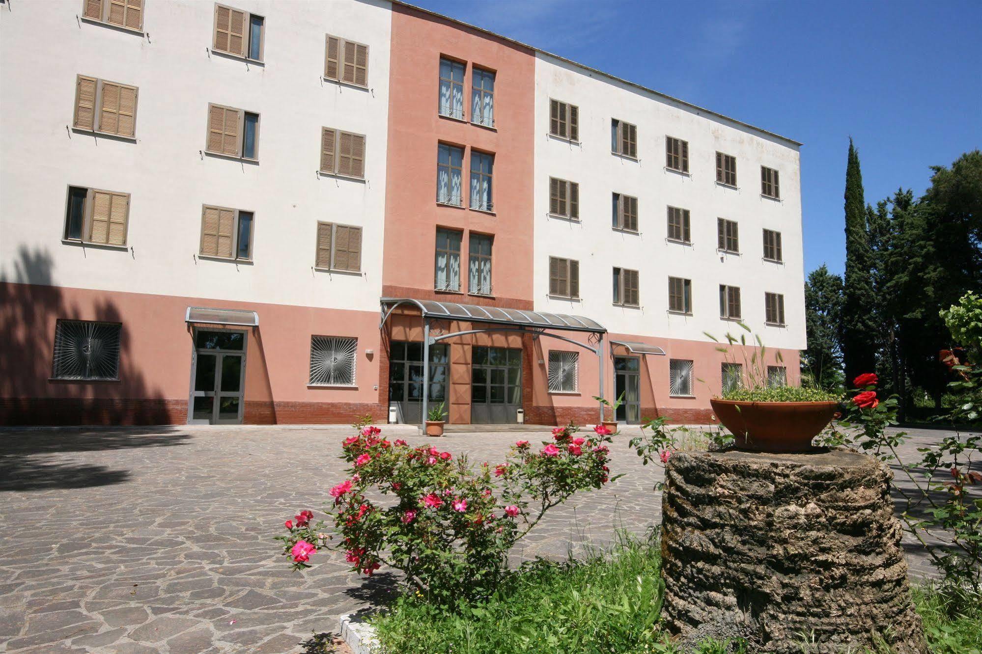 Parco Santa Rita Hotel Sacrofano Luaran gambar
